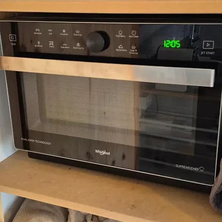 아파트 Petit Cocon Climatise, Vue Et Wifi *